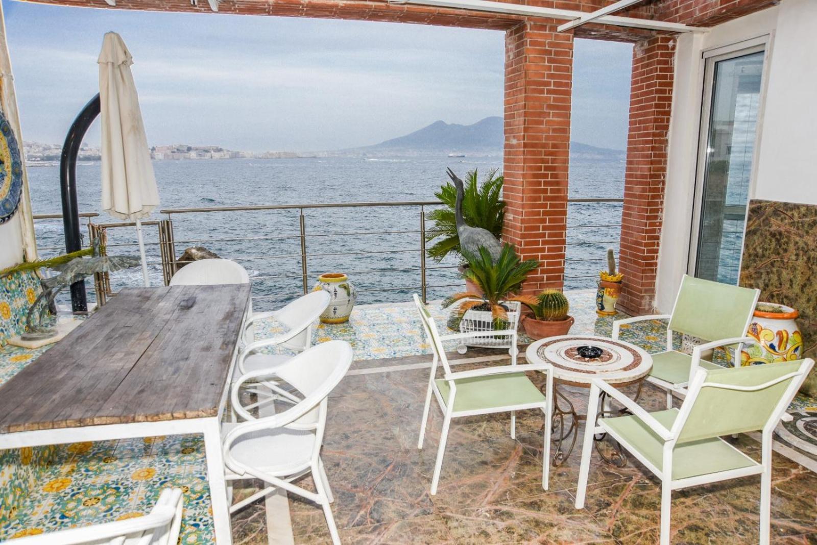 La Casa Sul Mare Apartment Наполи Екстериор снимка