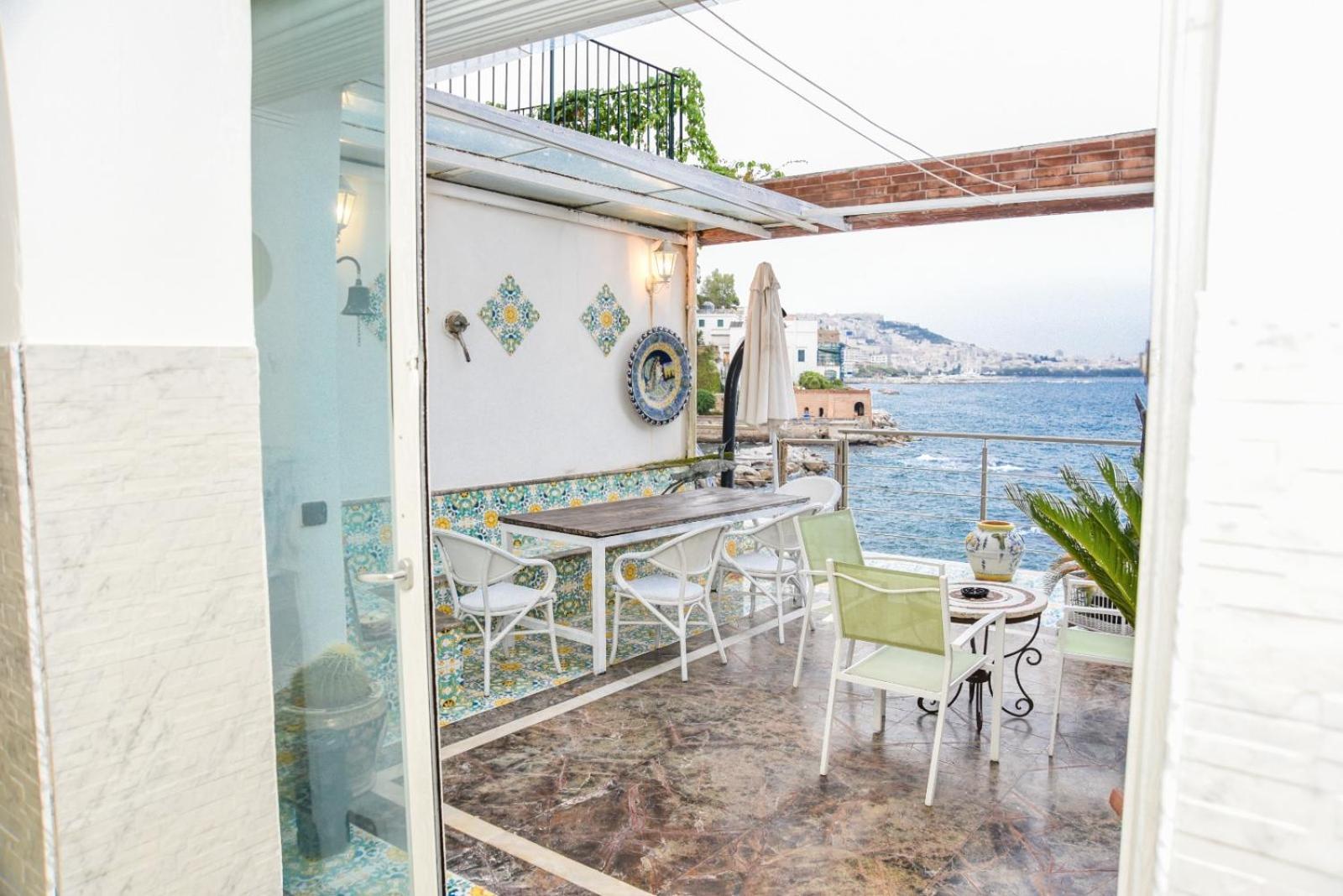La Casa Sul Mare Apartment Наполи Екстериор снимка