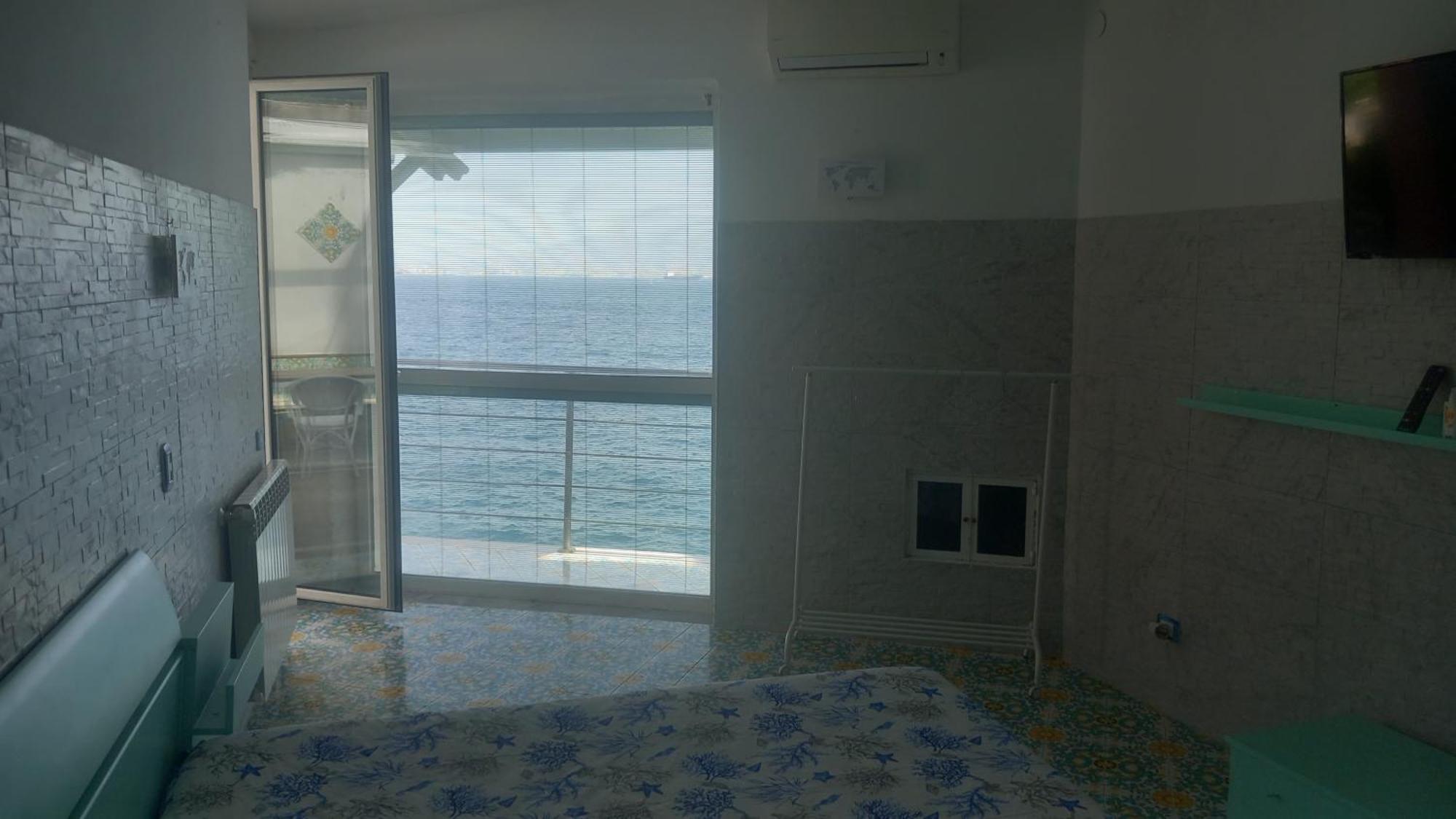 La Casa Sul Mare Apartment Наполи Екстериор снимка